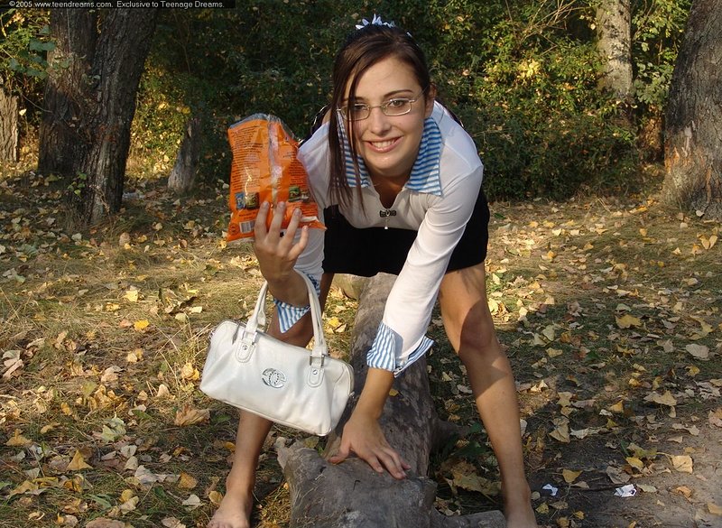 Юляша, 23 года, 0 размер груди